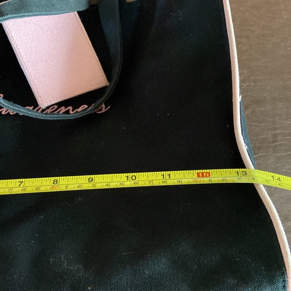 Breast cancer awareness tote - Picture 8 of 9